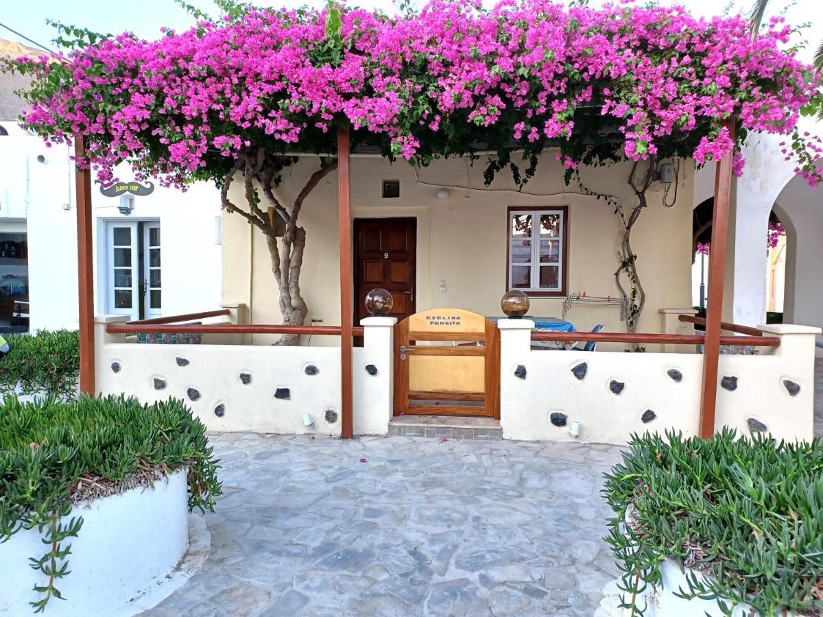 Maison d'hôtes Evelina A Breath Away From The Black Offer Plenty Of Type To Every Traveler's Needs-economic Rooms-thematic Rooms-design Rooms-kitchenette Rooms-studios-small *