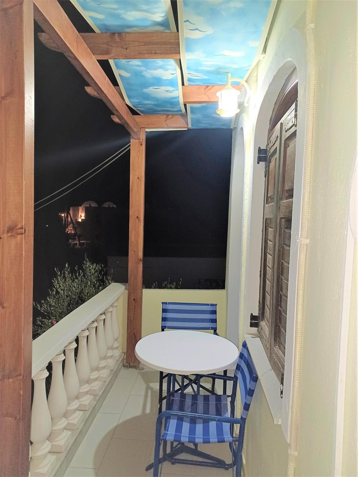 Гостевой дом Evelina A Breath Away From The Black Offer Plenty Of Type To Every Traveler's Needs-economic Rooms-thematic Rooms-design Rooms-kitchenette Rooms-studios-small Перисса