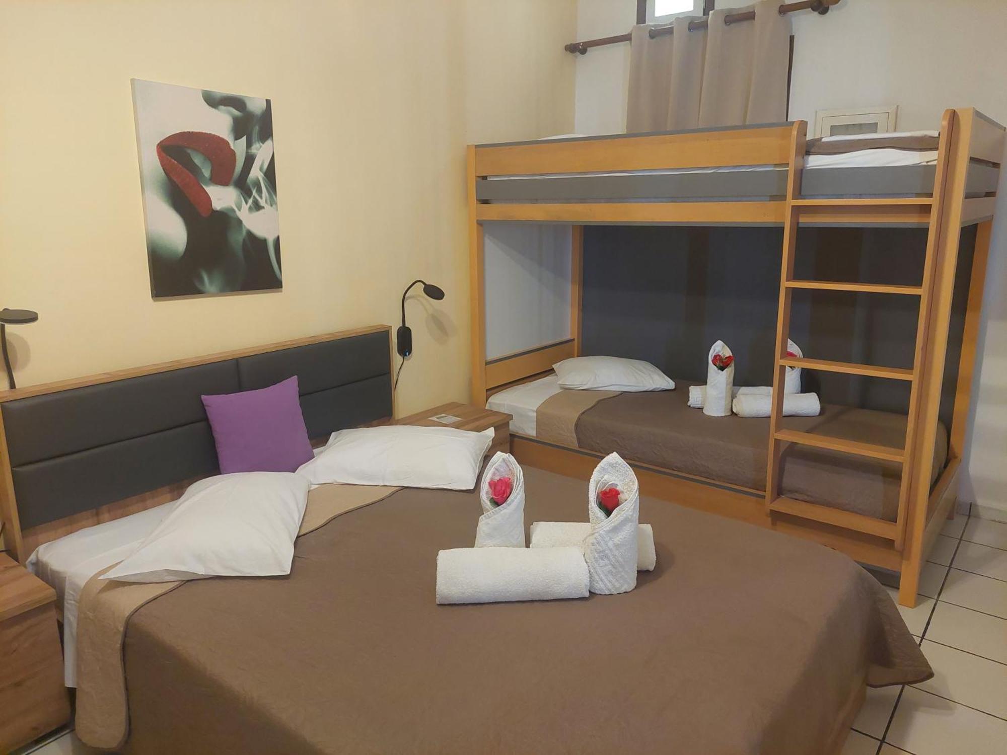 Maison d'hôtes Evelina A Breath Away From The Black Offer Plenty Of Type To Every Traveler's Needs-economic Rooms-thematic Rooms-design Rooms-kitchenette Rooms-studios-small *
