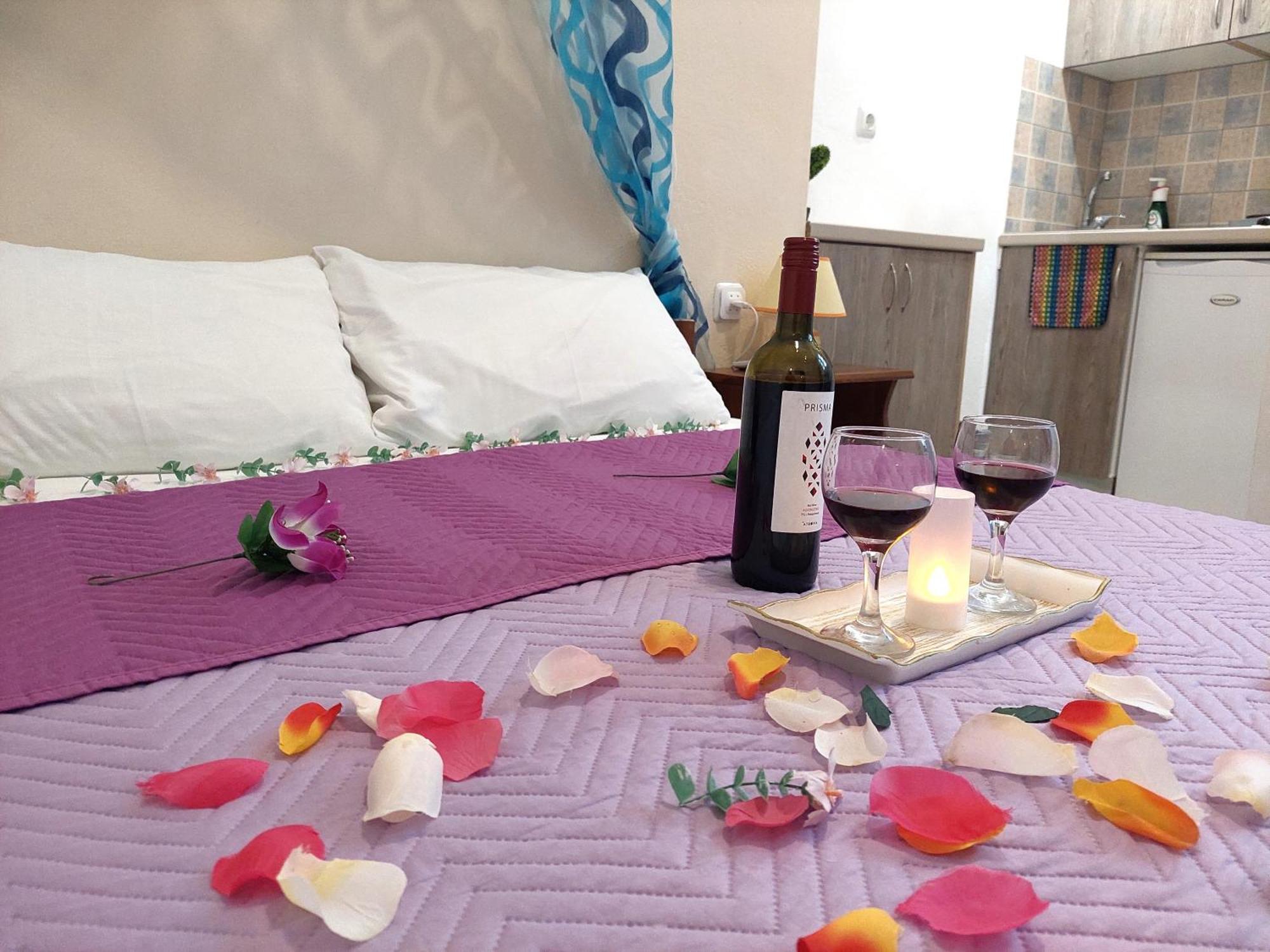 בית הארחה Evelina A Breath Away From The Black Offer Plenty Of Type To Every Traveler's Needs-economic Rooms-thematic Rooms-design Rooms-kitchenette Rooms-studios-small